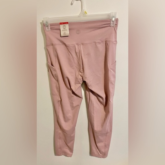 Sz M 8-10 22” inseam The capri Balance Collection  Sanded Dry-WIK pink NWT - Picture 3 of 4